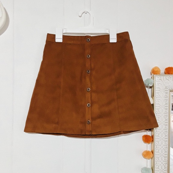 NWT Hollister Brown Button Skirt Junior Size 1 - Picture 1 of 5